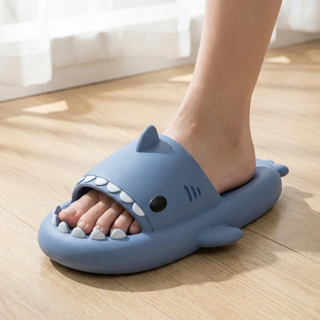 NICOMO サメサンダル